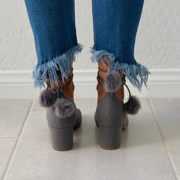 Ash Grey Chic Pom Pom Mary Jane Block Heel Pump - Picture 6 of 7